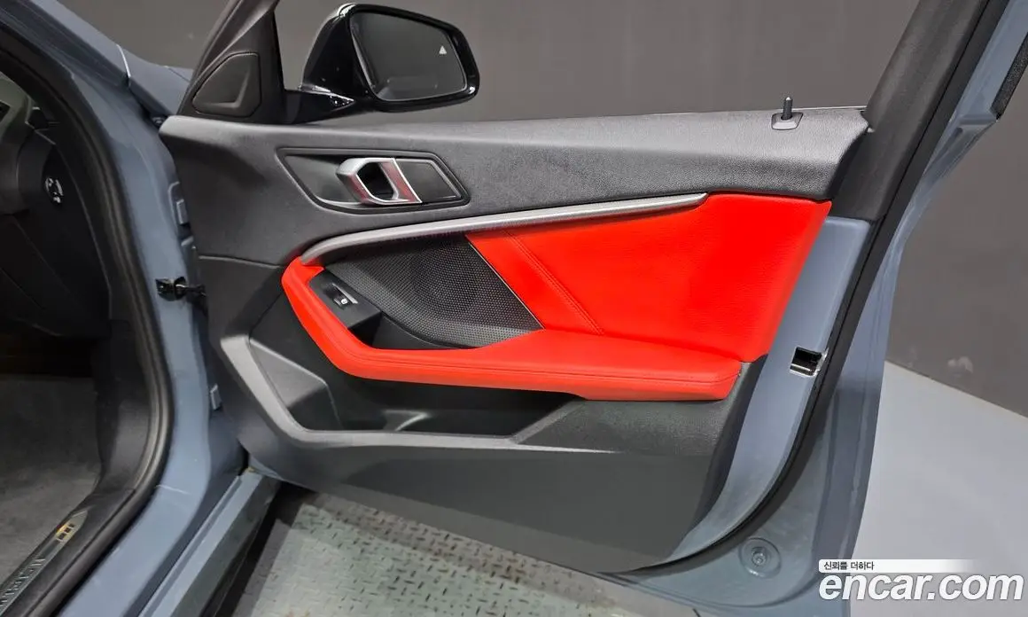 BMW 1 серия 2024 2.0 автомат (гидро), фото 13
