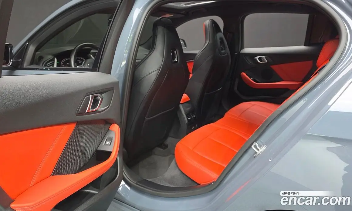 BMW 1 серия 2024 2.0 автомат (гидро), фото 17