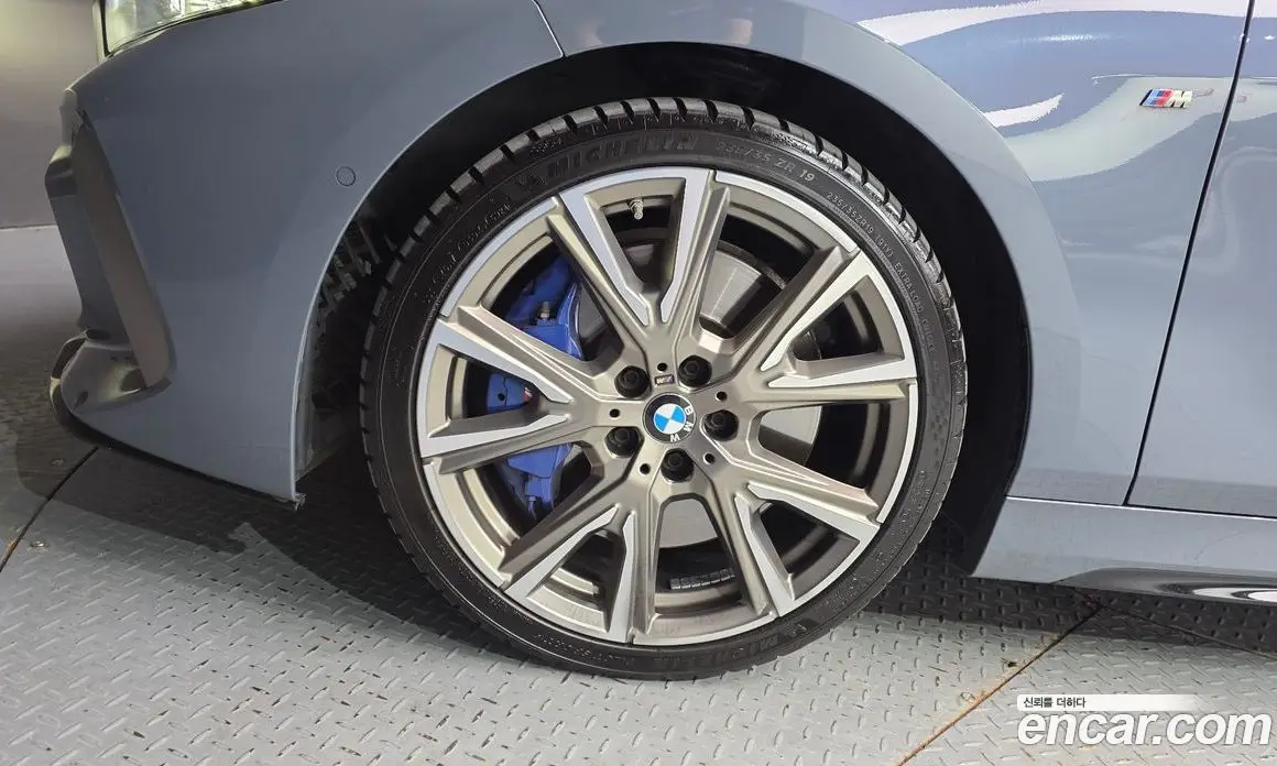BMW 1 серия 2024 2.0 автомат (гидро), фото 4