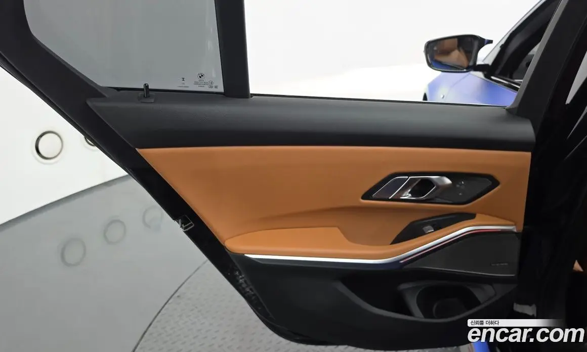 BMW 3 серия 2024 2.0 автомат (гидро), фото 15
