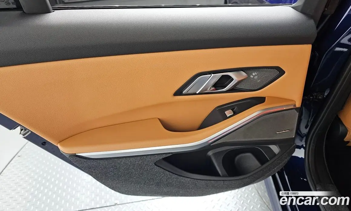 BMW 3 серия 2025 2.0 автомат (гидро), фото 15 BMW 3 серия 2025 2.0 автомат (гидро), фото 15