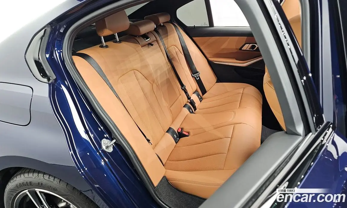 BMW 3 серия 2025 2.0 автомат (гидро), фото 17 BMW 3 серия 2025 2.0 автомат (гидро), фото 17