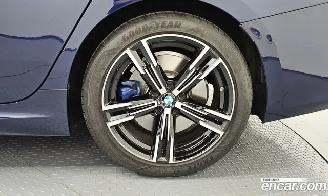BMW 3 серия 2025 2.0 автомат (гидро), миниатюра 7 BMW 3 серия 2025 2.0 автомат (гидро), миниатюра 7