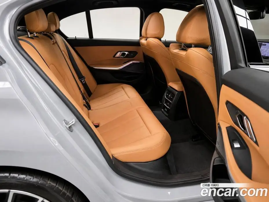 BMW 3 серия 2025 2.0 автомат (гидро), фото 12