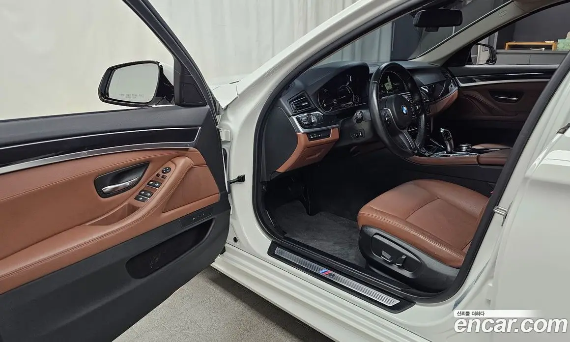 BMW 5 серия 2016 2.0 автомат (гидро), фото 12