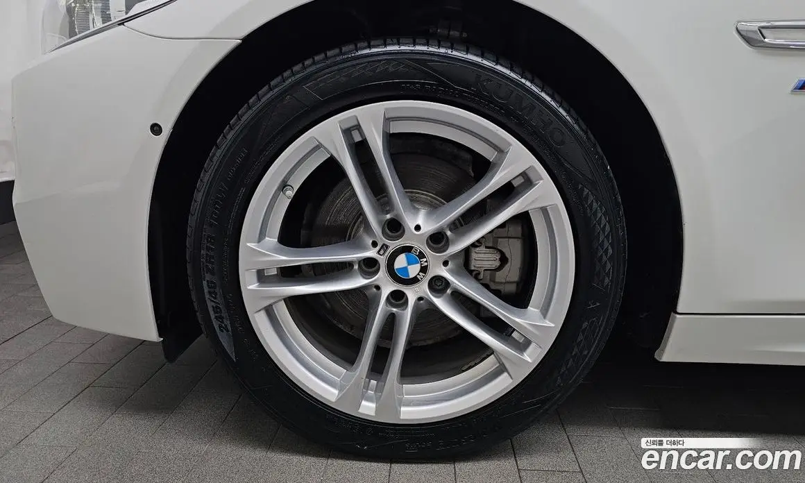 BMW 5 серия 2016 2.0 автомат (гидро), фото 4