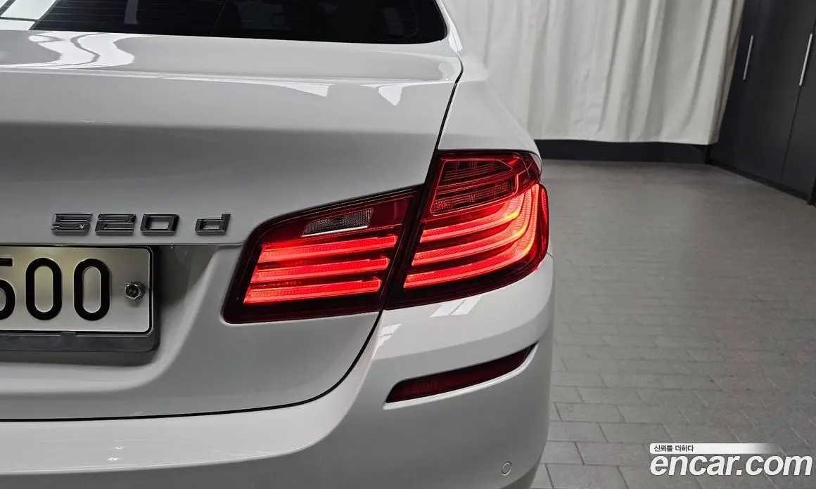 BMW 5 серия 2016 2.0 автомат (гидро), фото 8