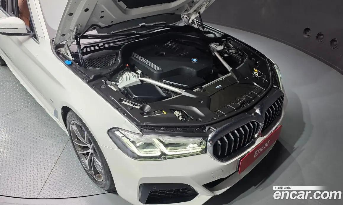 BMW 5 серия 2023 2.0 автомат (гидро), фото 6