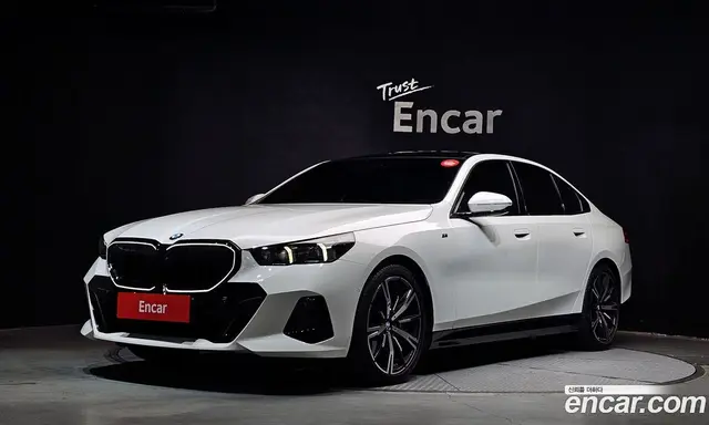 BMW 5 серия, 2024, 37 632 км