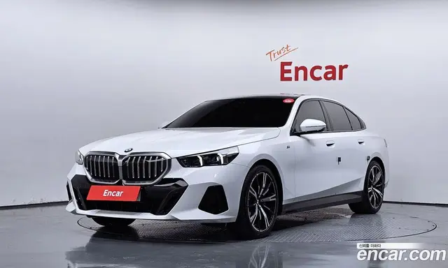 BMW 5 серия, 2025, 12 143 км