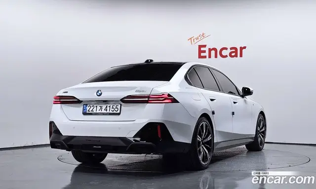BMW 5 серия 2025 2.0 автомат (гидро), миниатюра 2 BMW 5 серия 2025 2.0 автомат (гидро), миниатюра 2