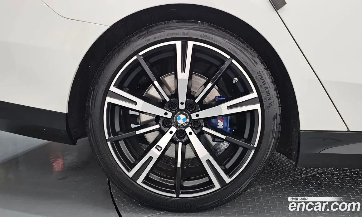 BMW 5 серия 2025 2.0 автомат (гидро), фото 5 BMW 5 серия 2025 2.0 автомат (гидро), фото 5
