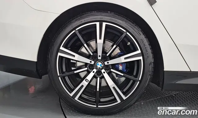 BMW 5 серия 2025 2.0 автомат (гидро), миниатюра 5 BMW 5 серия 2025 2.0 автомат (гидро), миниатюра 5
