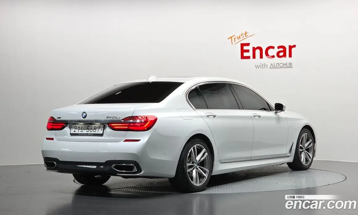 BMW 7 серия 2017 3.0 автомат (гидро), фото 1 BMW 7 серия 2017 3.0 автомат (гидро), фото 1