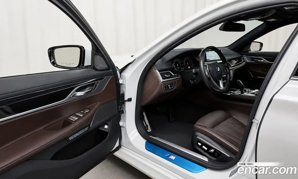 BMW 7 серия 2017 3.0 автомат (гидро), фото 12 BMW 7 серия 2017 3.0 автомат (гидро), фото 12