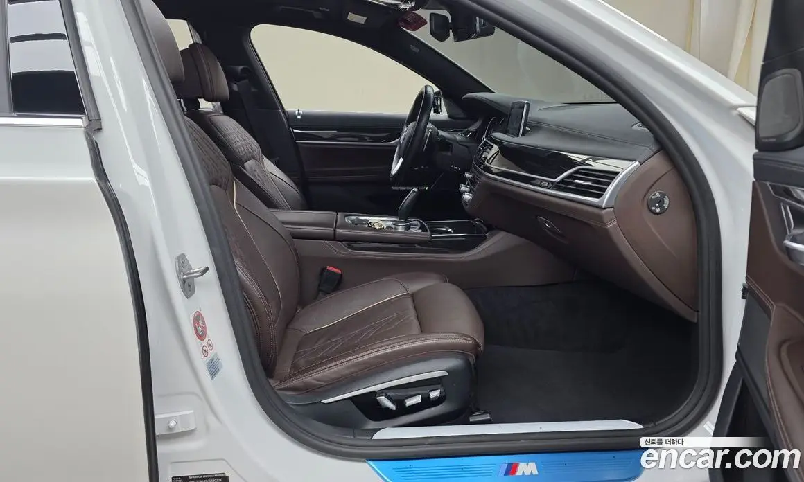 BMW 7 серия 2017 3.0 автомат (гидро), фото 14 BMW 7 серия 2017 3.0 автомат (гидро), фото 14