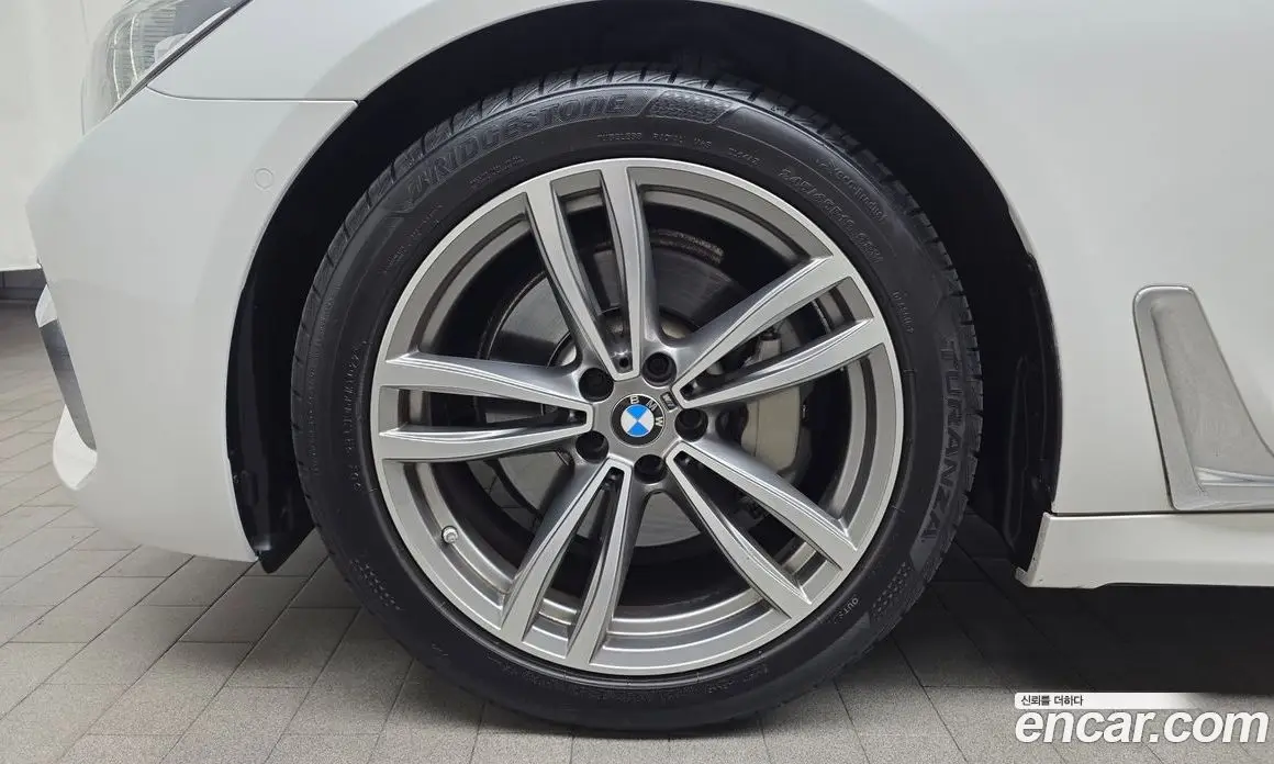 BMW 7 серия 2017 3.0 автомат (гидро), фото 4 BMW 7 серия 2017 3.0 автомат (гидро), фото 4