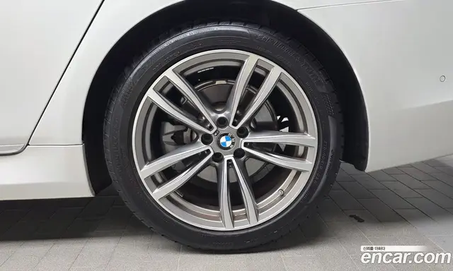 BMW 7 серия 2017 3.0 автомат (гидро), миниатюра 6 BMW 7 серия 2017 3.0 автомат (гидро), миниатюра 6