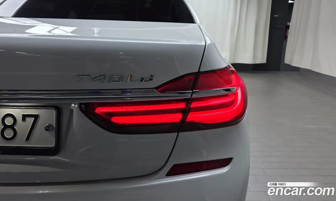 BMW 7 серия 2017 3.0 автомат (гидро), фото 8 BMW 7 серия 2017 3.0 автомат (гидро), фото 8