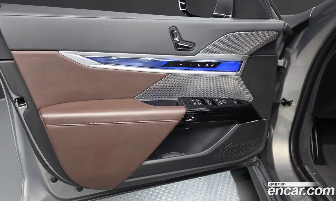 BMW 7 серия 2023 3.0 автомат (гидро), фото 14