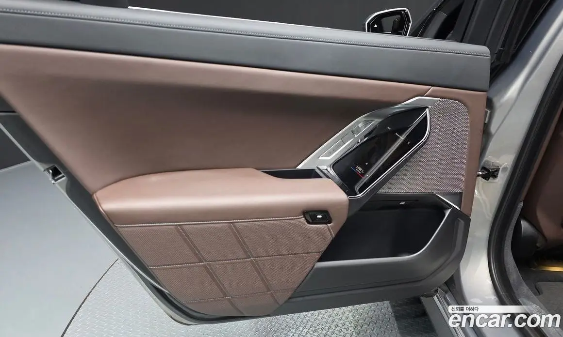 BMW 7 серия 2023 3.0 автомат (гидро), фото 15