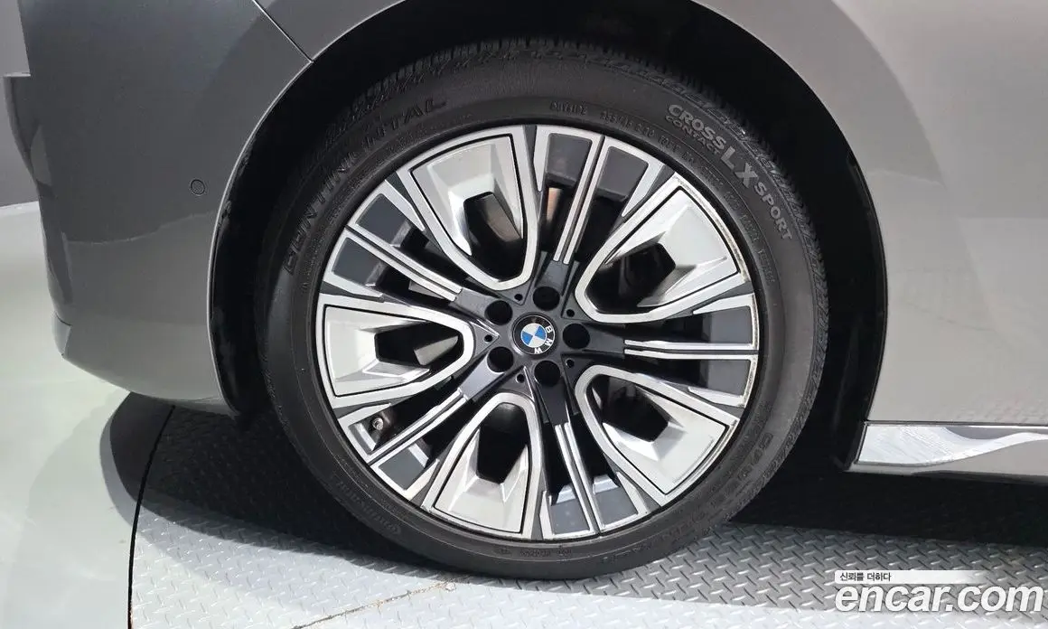 BMW 7 серия 2023 3.0 автомат (гидро), фото 5