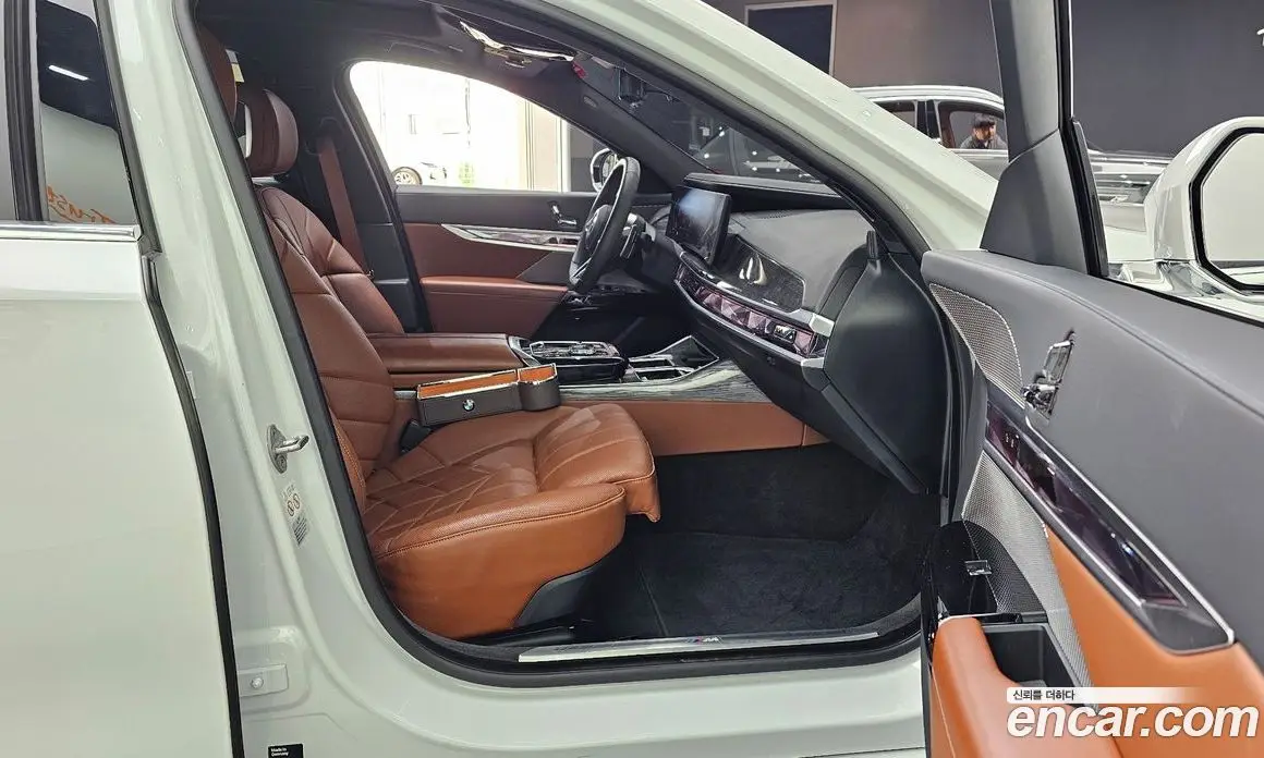 BMW 7 серия 2024 3.0 автомат (гидро), фото 16 BMW 7 серия 2024 3.0 автомат (гидро), фото 16