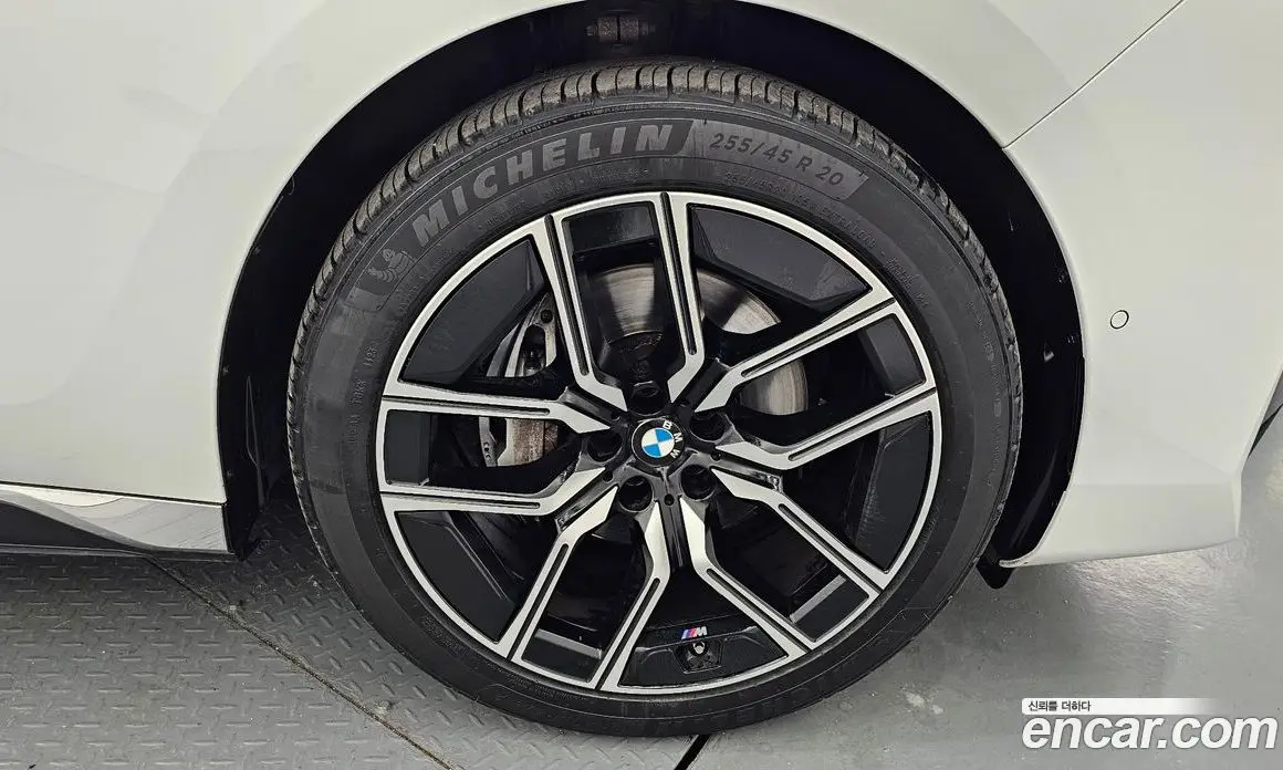 BMW 7 серия 2024 3.0 автомат (гидро), фото 7 BMW 7 серия 2024 3.0 автомат (гидро), фото 7