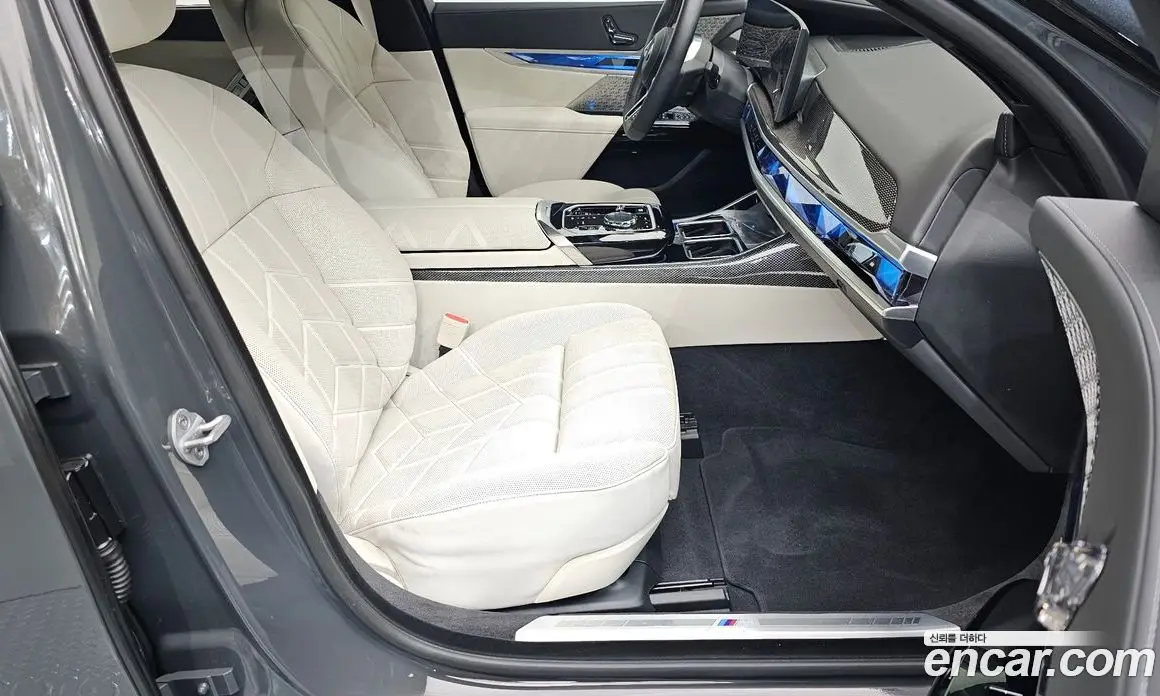 BMW i7 2025 0.3 автомат (гидро), фото 16 BMW i7 2025 0.3 автомат (гидро), фото 16