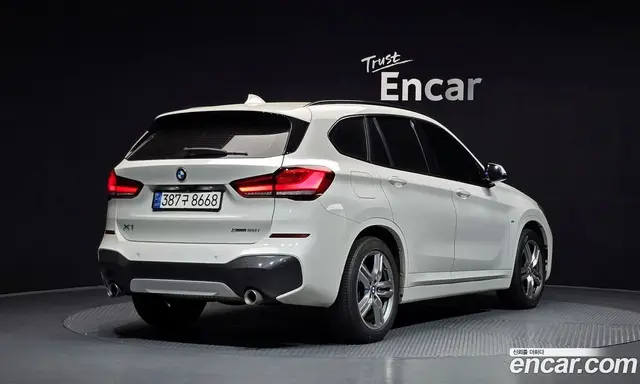 BMW X1 2020 2.0 автомат (гидро), миниатюра 2 BMW X1 2020 2.0 автомат (гидро), миниатюра 2