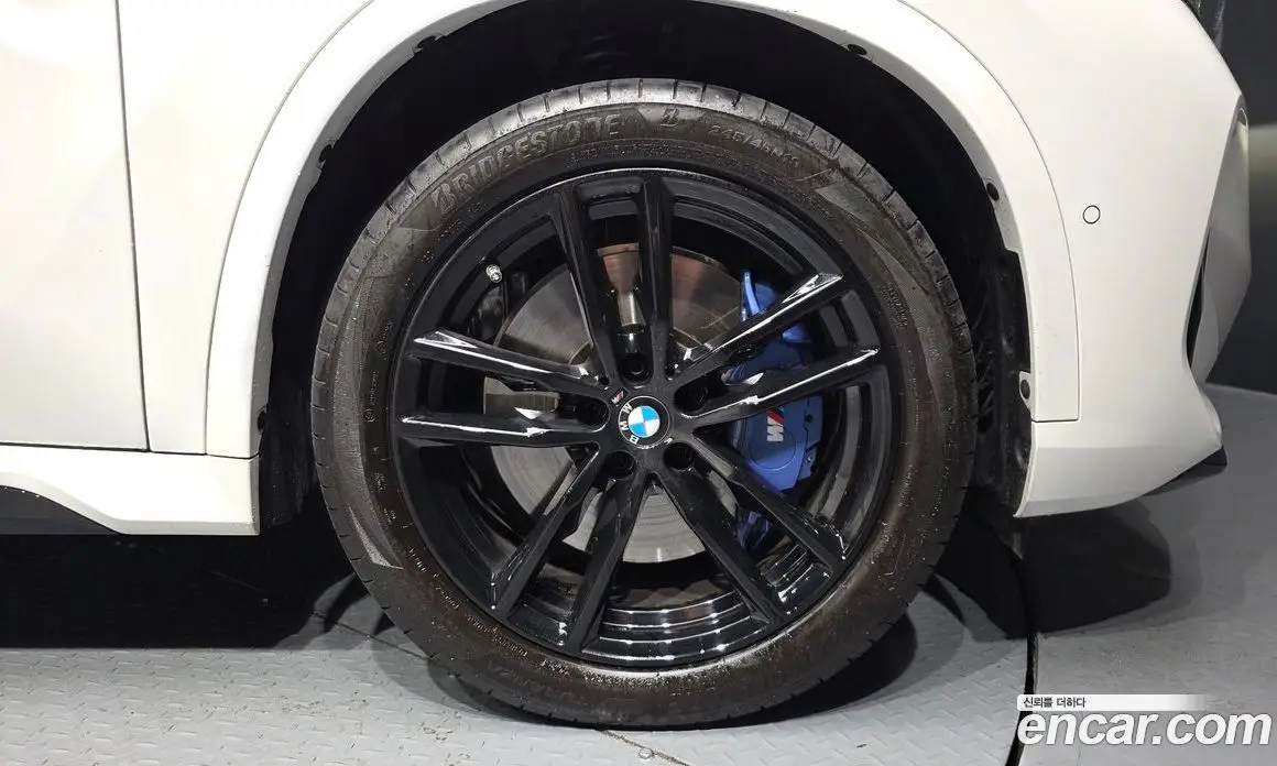 BMW X1 2025 2.0 автомат (гидро), фото 7 BMW X1 2025 2.0 автомат (гидро), фото 7
