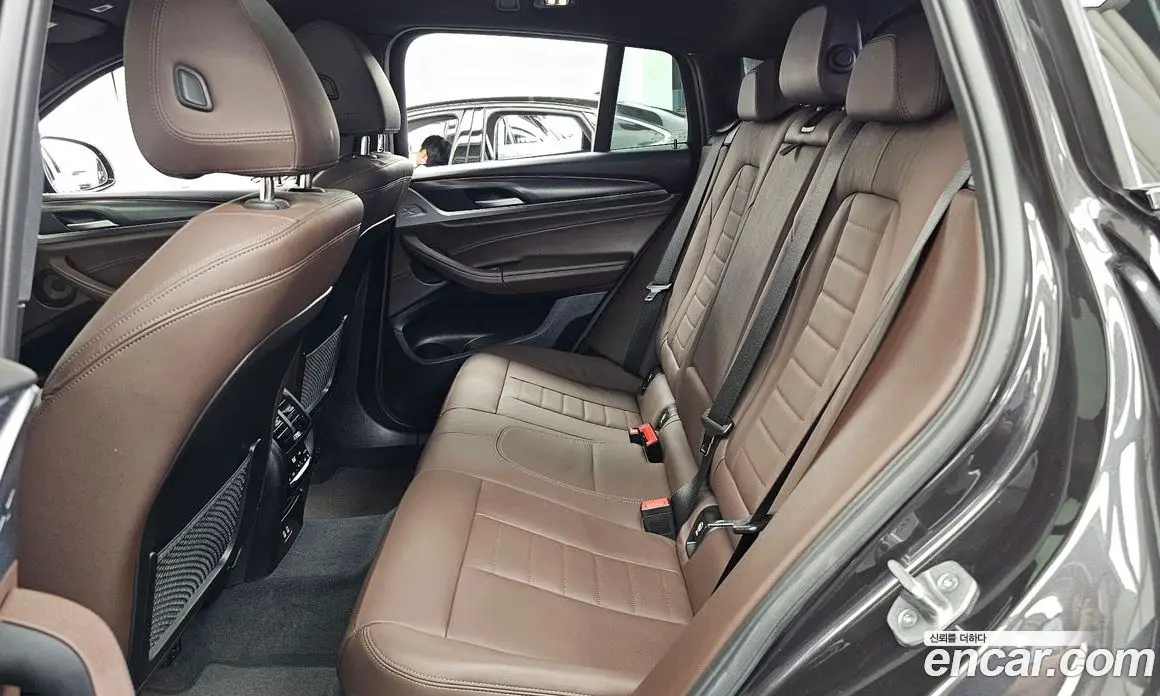 BMW X4 2022 2.0 автомат (гидро), фото 16