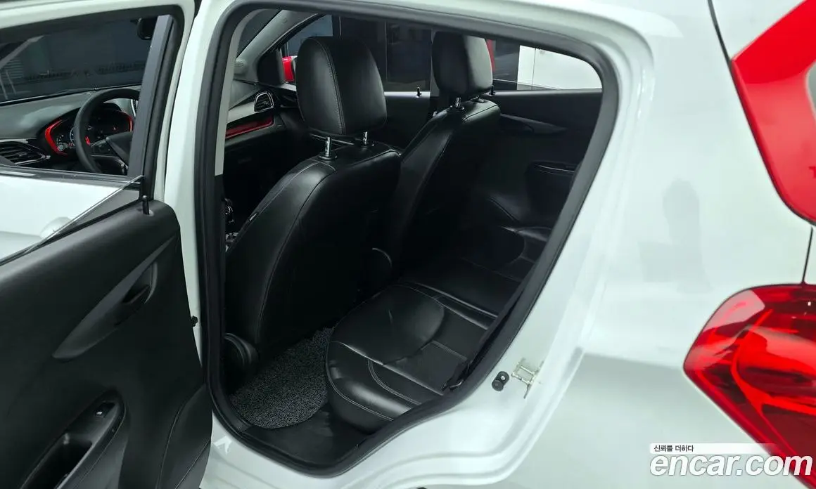Chevrolet Spark 2016 1.0 автомат (гидро), фото 16