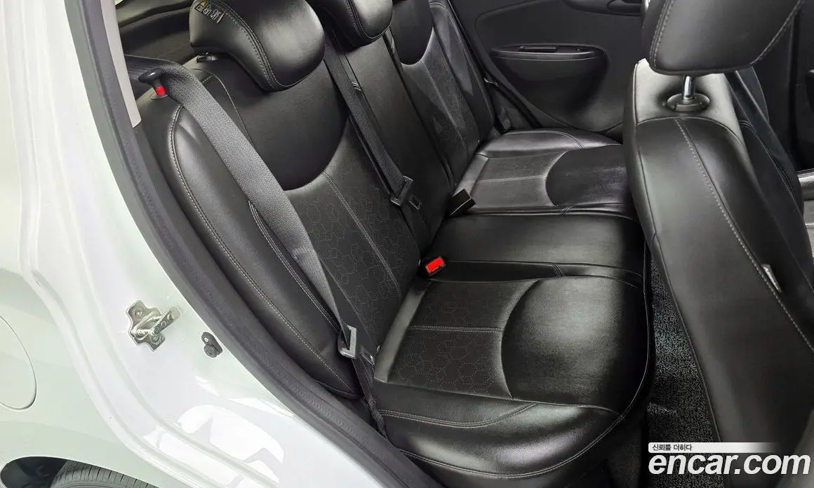 Chevrolet Spark 2016 1.0 автомат (гидро), фото 17