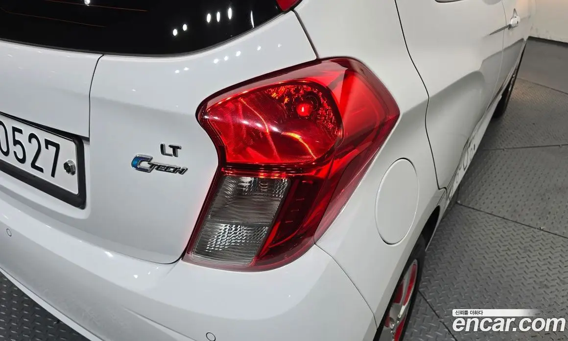 Chevrolet Spark 2016 1.0 автомат (гидро), фото 9