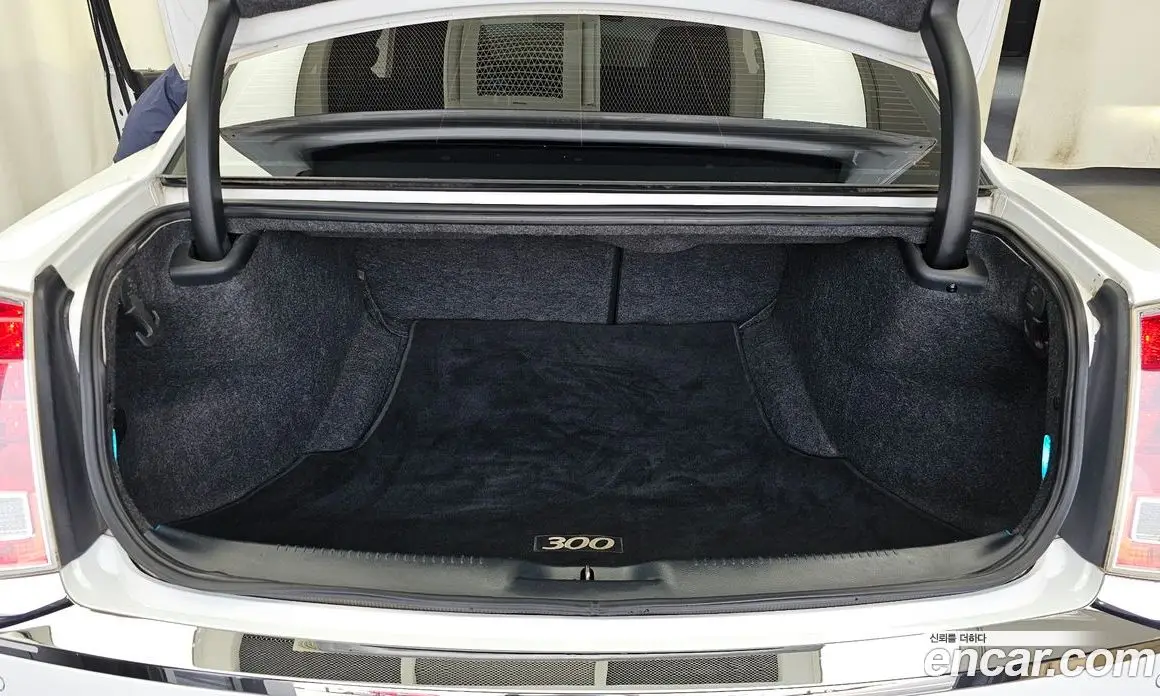 Chrysler 300C 2013 3.0 автомат (гидро), фото 20 Chrysler 300C 2013 3.0 автомат (гидро), фото 20