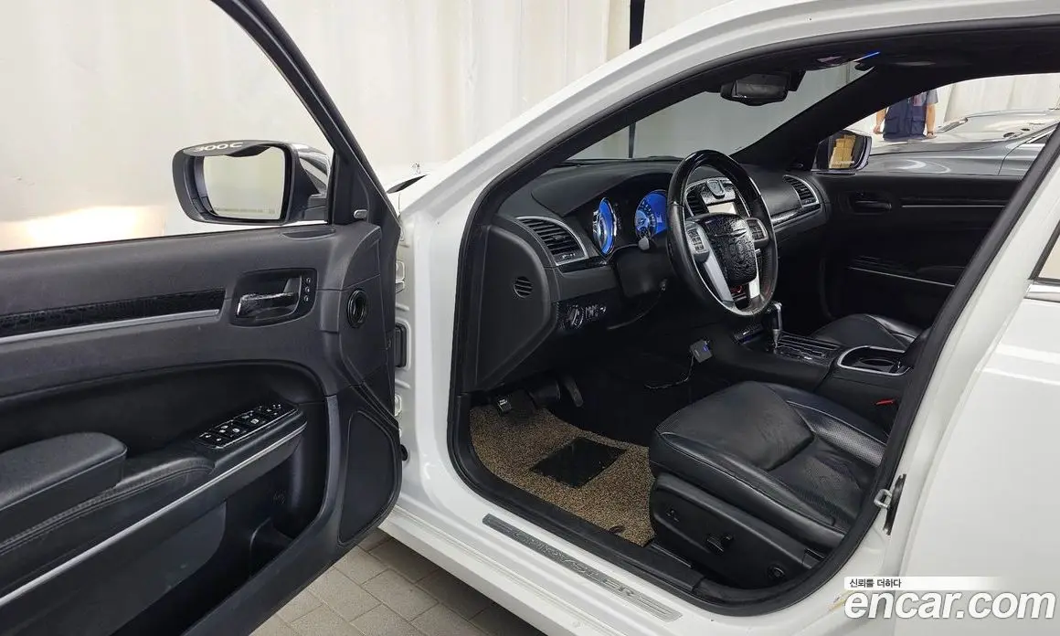 Chrysler 300C 2013 3.0 автомат (гидро), фото 10 Chrysler 300C 2013 3.0 автомат (гидро), фото 10