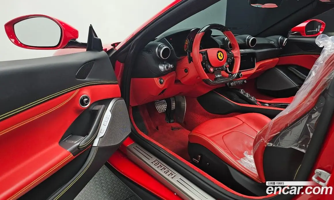 Ferrari Portofino 2019 3.9 автомат (гидро), фото 17 Ferrari Portofino 2019 3.9 автомат (гидро), фото 17