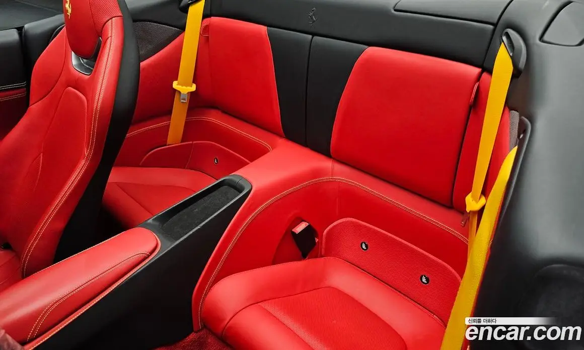Ferrari Portofino 2019 3.9 автомат (гидро), фото 18 Ferrari Portofino 2019 3.9 автомат (гидро), фото 18
