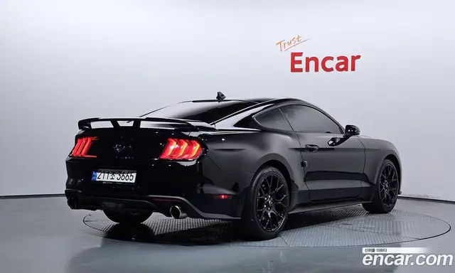 Ford Mustang 2021 2.3 автомат (гидро), миниатюра 2 Ford Mustang 2021 2.3 автомат (гидро), миниатюра 2