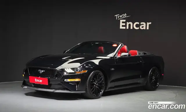 Ford Mustang, 2021, 82 110 км