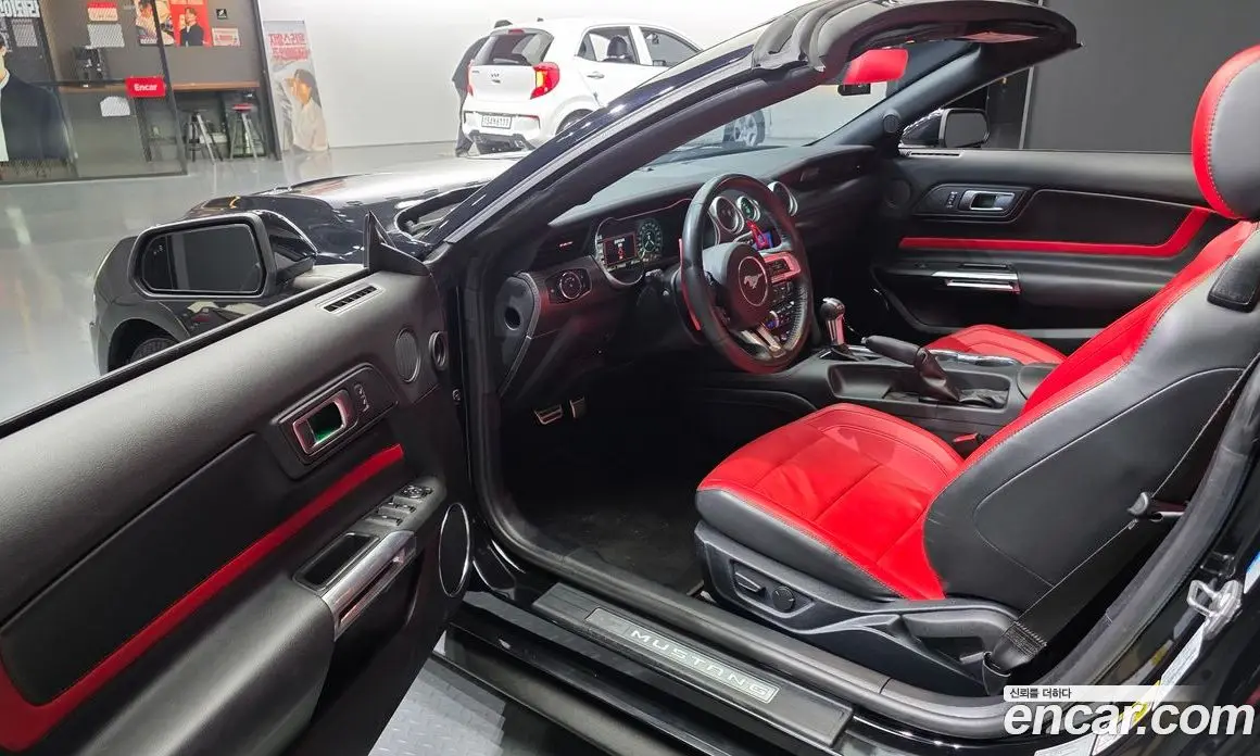 Ford Mustang 2021 5.0 автомат (гидро), фото 13