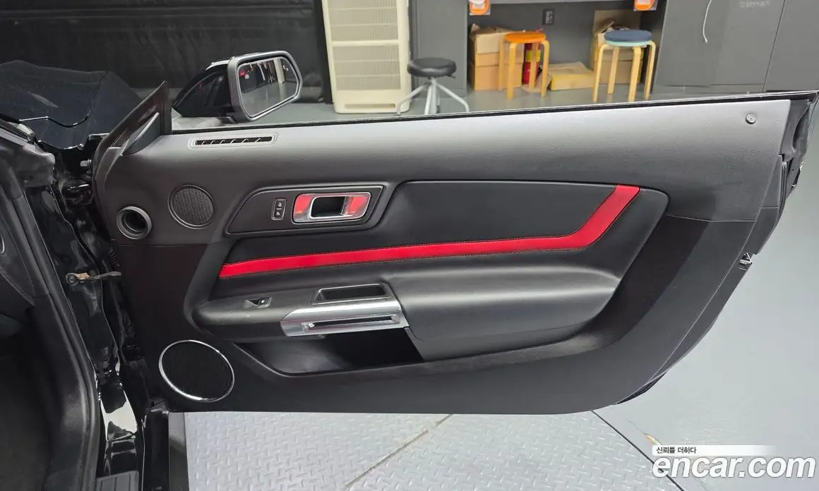 Ford Mustang 2021 5.0 автомат (гидро), фото 15
