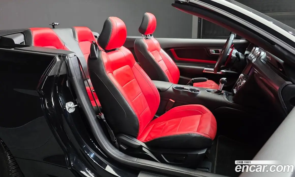 Ford Mustang 2021 5.0 автомат (гидро), фото 16