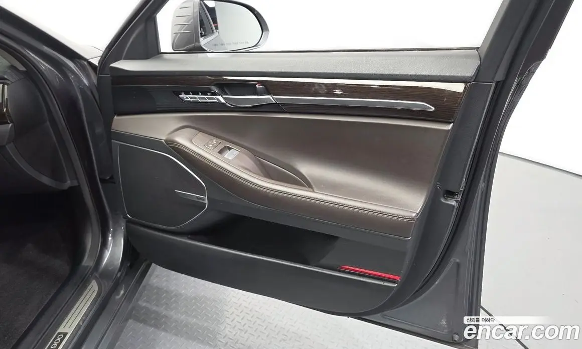Genesis EQ900 2016 3.8 автомат (гидро), фото 14 Genesis EQ900 2016 3.8 автомат (гидро), фото 14