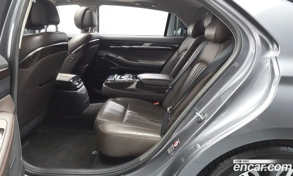 Genesis EQ900 2016 3.8 автомат (гидро), фото 16 Genesis EQ900 2016 3.8 автомат (гидро), фото 16