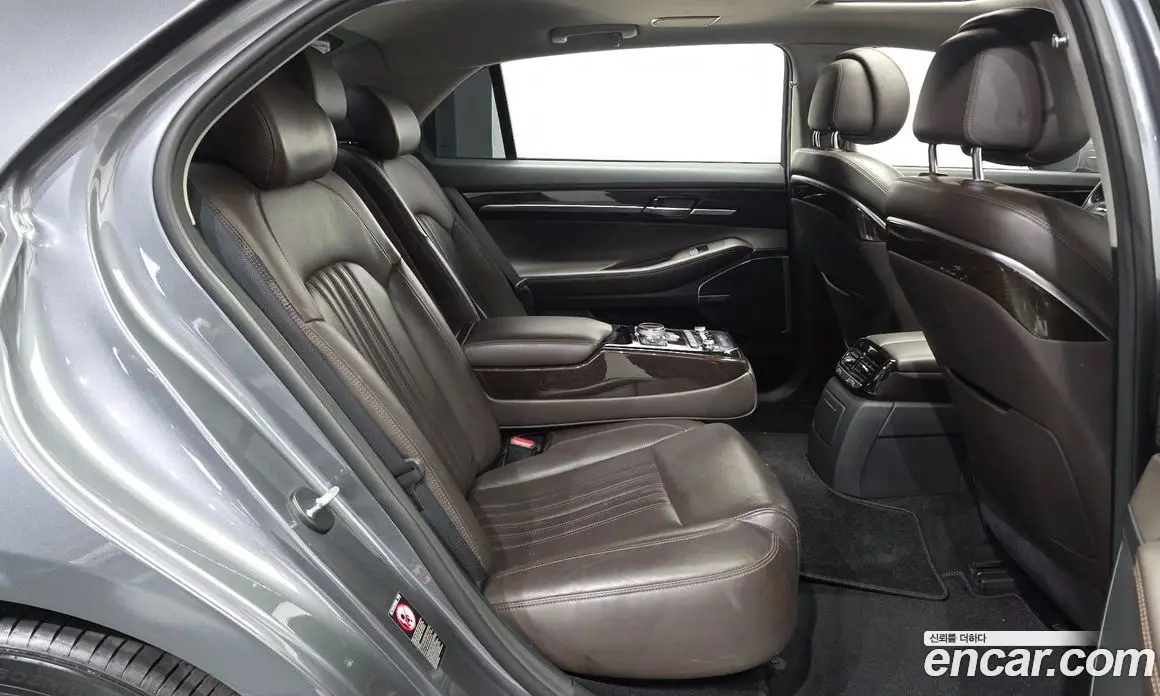 Genesis EQ900 2016 3.8 автомат (гидро), фото 18 Genesis EQ900 2016 3.8 автомат (гидро), фото 18