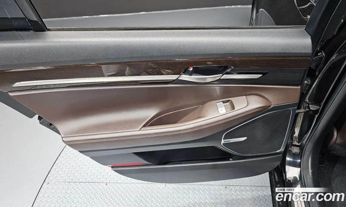 Genesis EQ900 2017 3.8 автомат (гидро), фото 15 Genesis EQ900 2017 3.8 автомат (гидро), фото 15