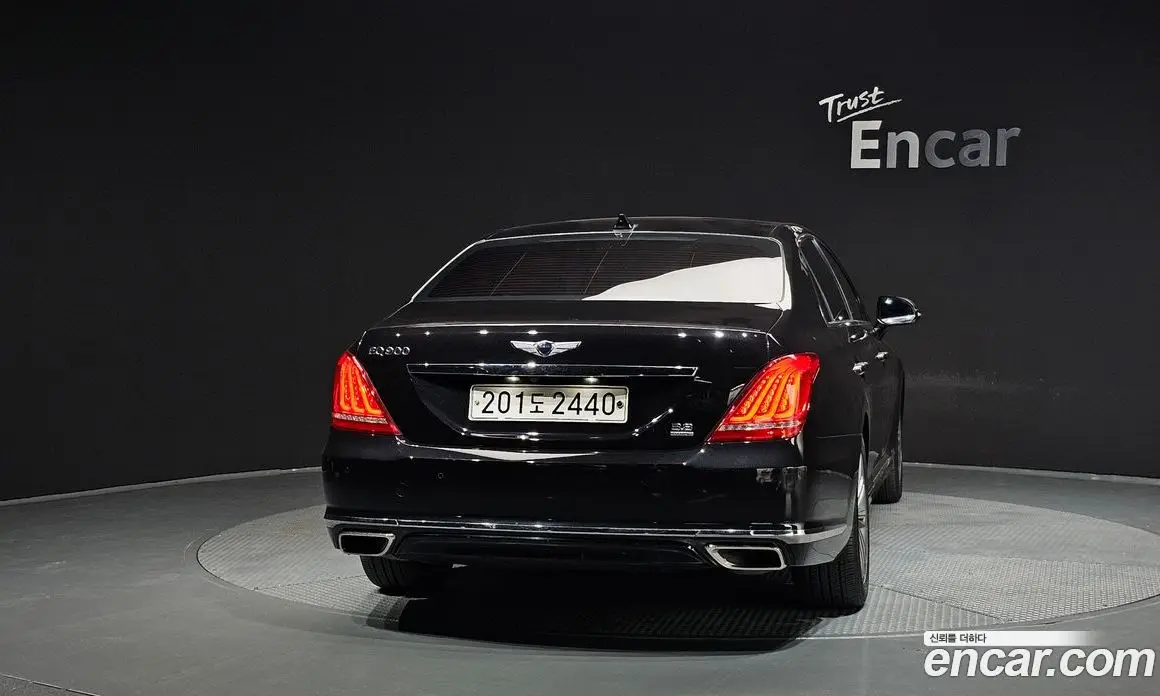 Genesis EQ900 2017 3.8 автомат (гидро), фото 4 Genesis EQ900 2017 3.8 автомат (гидро), фото 4