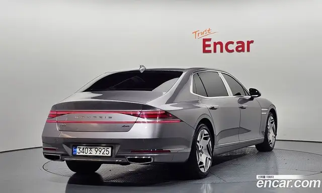Genesis G90, 2023, 29 799 км